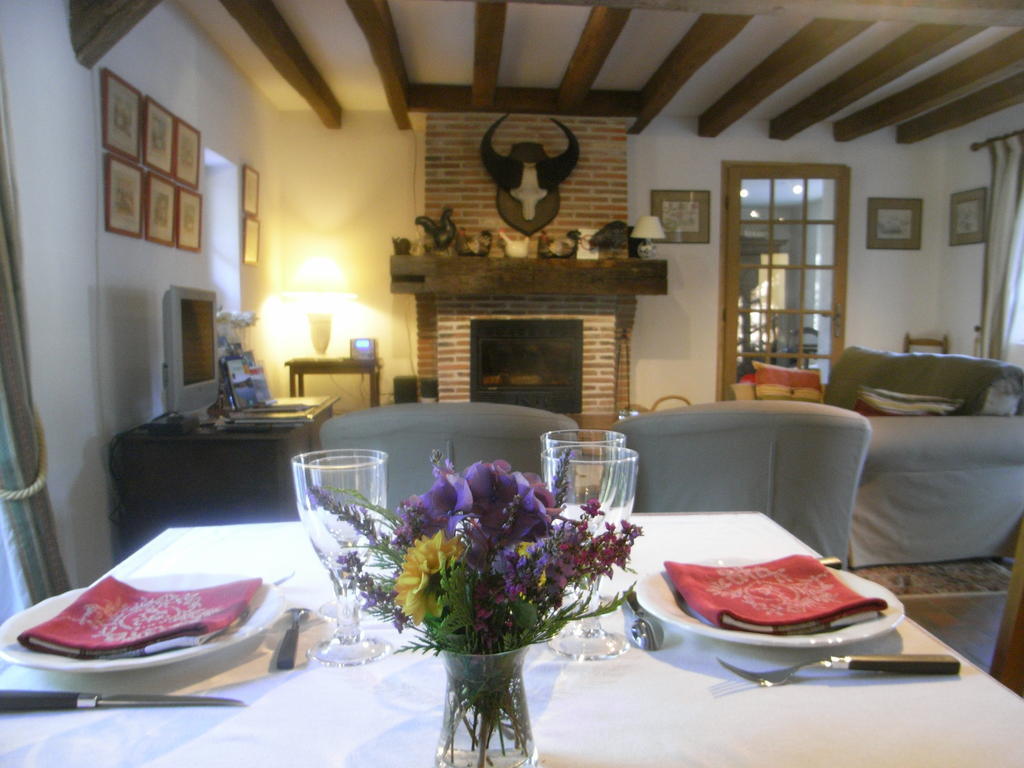 Les Vieux Guays Bed & Breakfast Cerdon  Luaran gambar