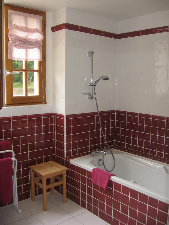 Les Vieux Guays Bed & Breakfast Cerdon  Bilik gambar